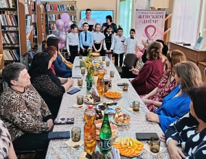 "Мы славу женщине поём"