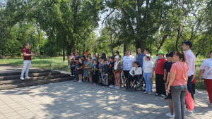 И мужество, как знамя пронесли