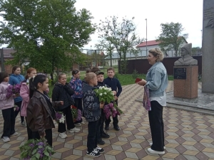 ВАНЯ УСКОВ - ГЕРОЙ ВНЕ ВРЕМЕНИ