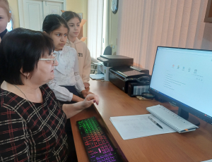 С Интернетом зна.com